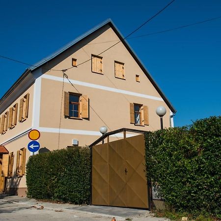 Vila Viktorija Brod na Kupi Exterior photo