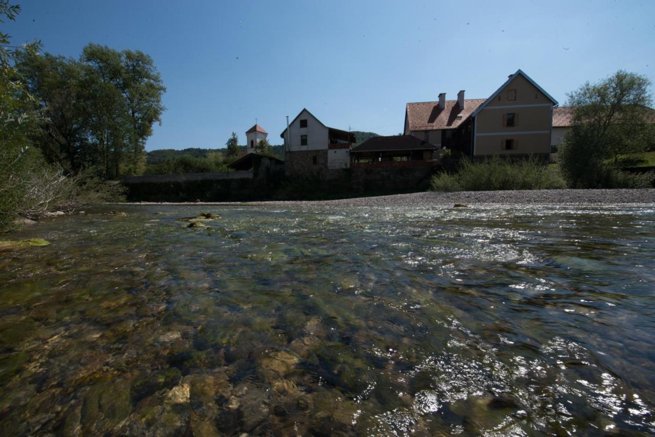Vila Viktorija Brod na Kupi Exterior photo